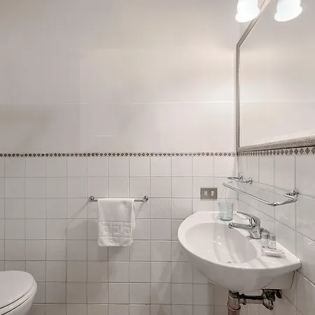 Strozzi By Mmega Apartment Florence